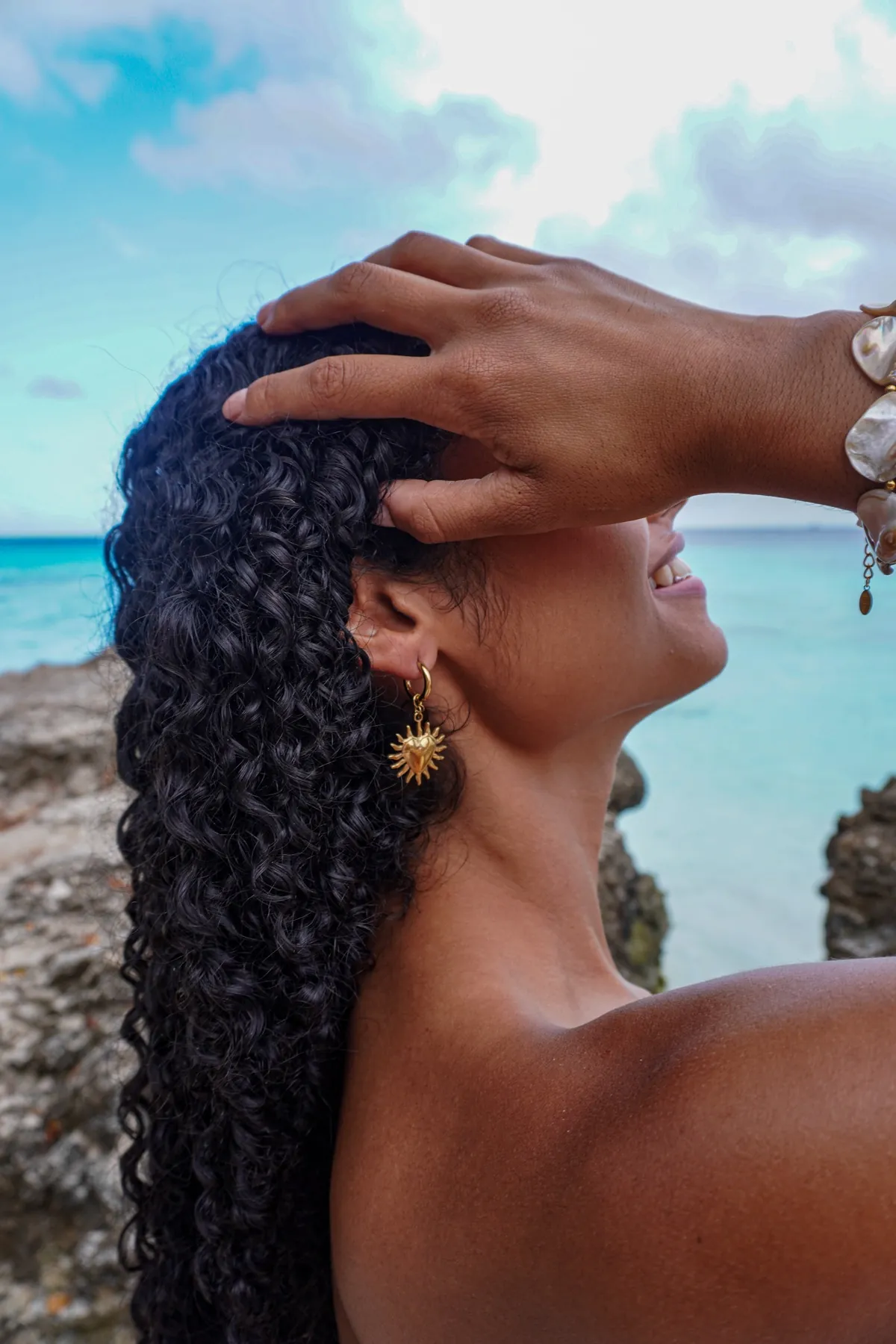 Alba Earrings, Hoops with a sun heart, Stainless steel