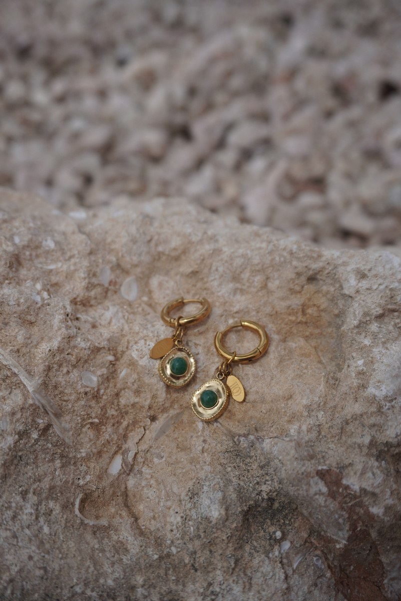 Dalia Earrings, Hoops with a round green stone, Stainless steel · green stone